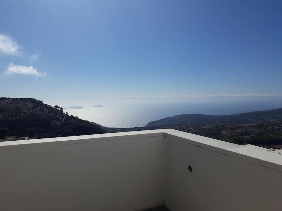 Blue House Villa Koronos Eksteriør bilde